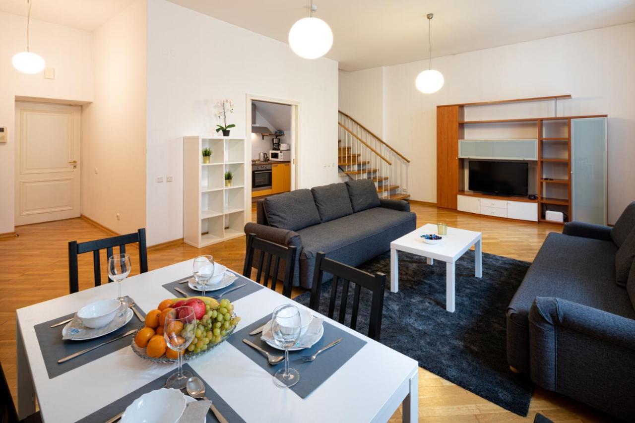 Old Riga Two Floor Palasta Loft Apartment With River View Zewnętrze zdjęcie