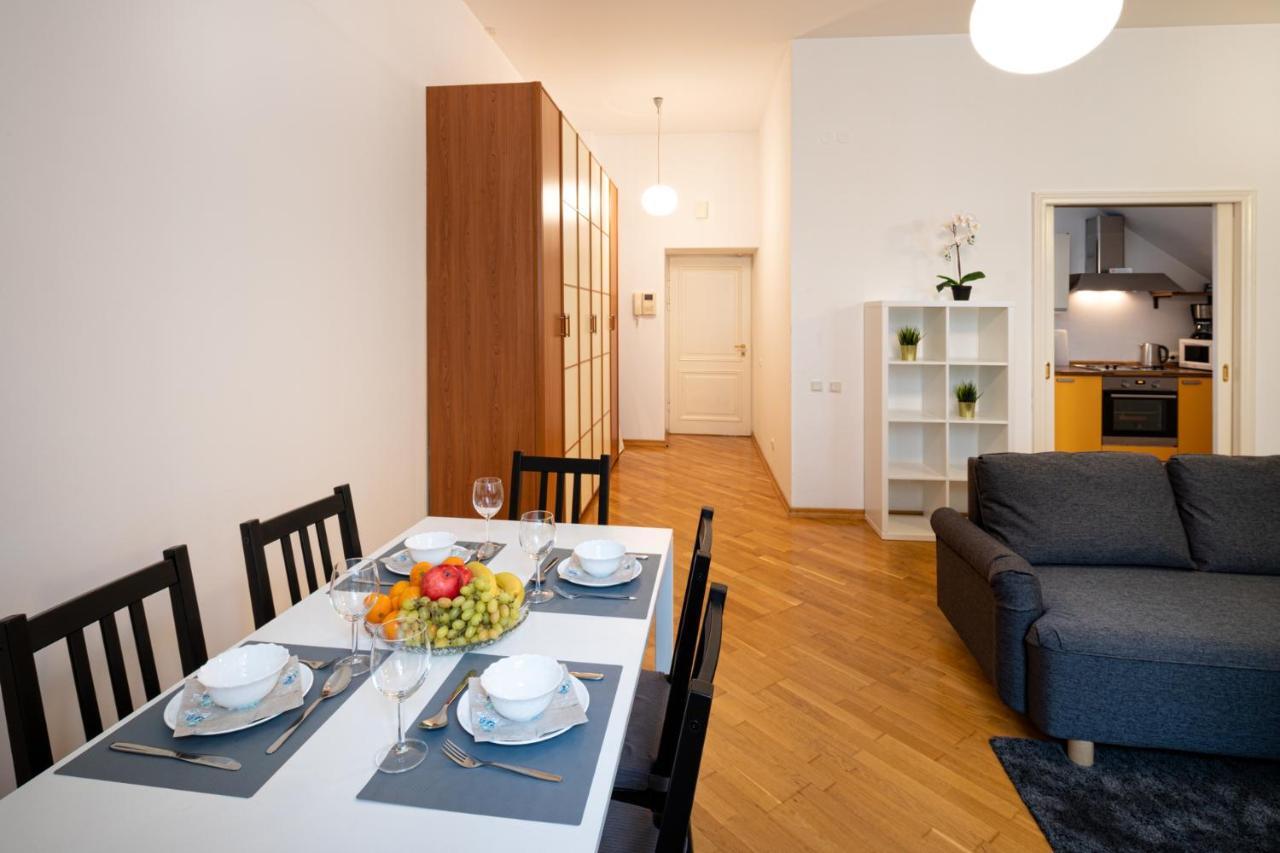 Old Riga Two Floor Palasta Loft Apartment With River View Zewnętrze zdjęcie